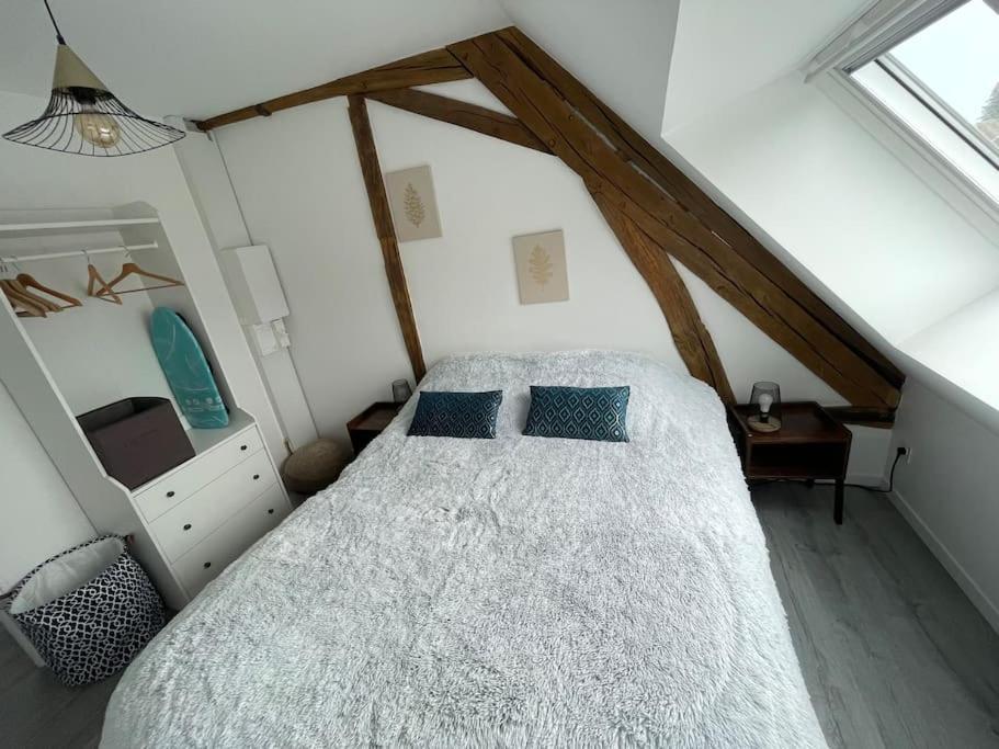Le Bel Vue Apartamento Sens Exterior foto