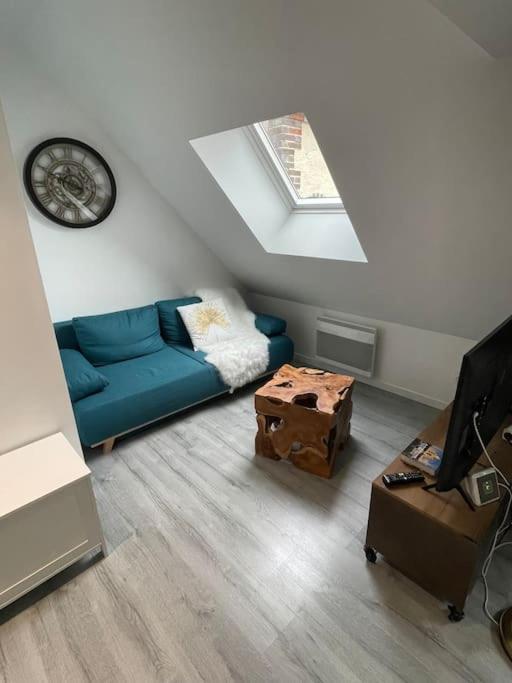 Le Bel Vue Apartamento Sens Exterior foto